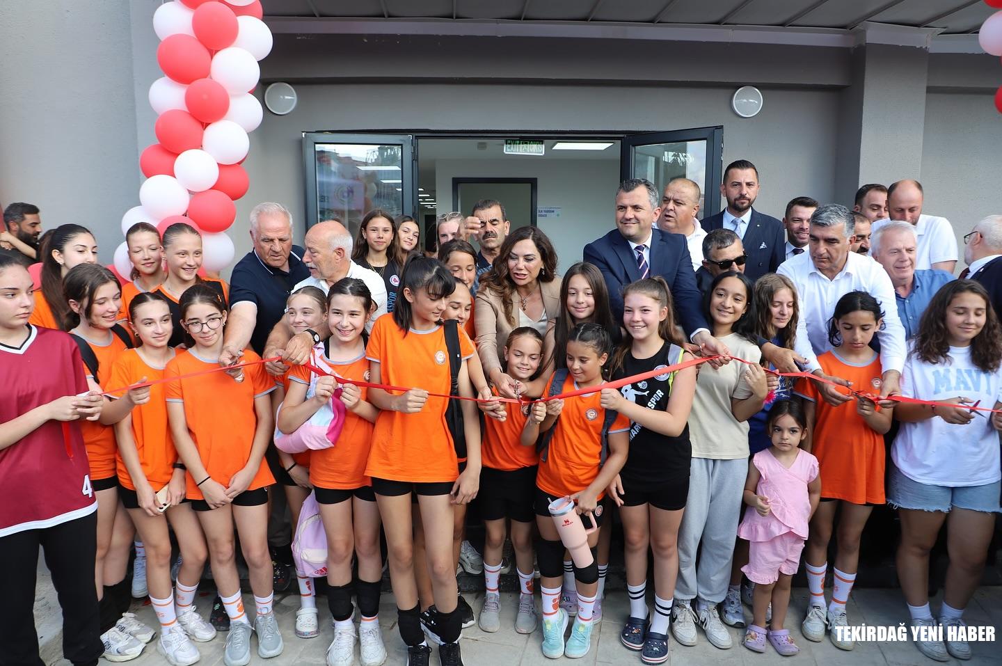 SARAY SPOR KOMPLEKSİ HİZMETE AÇILDI