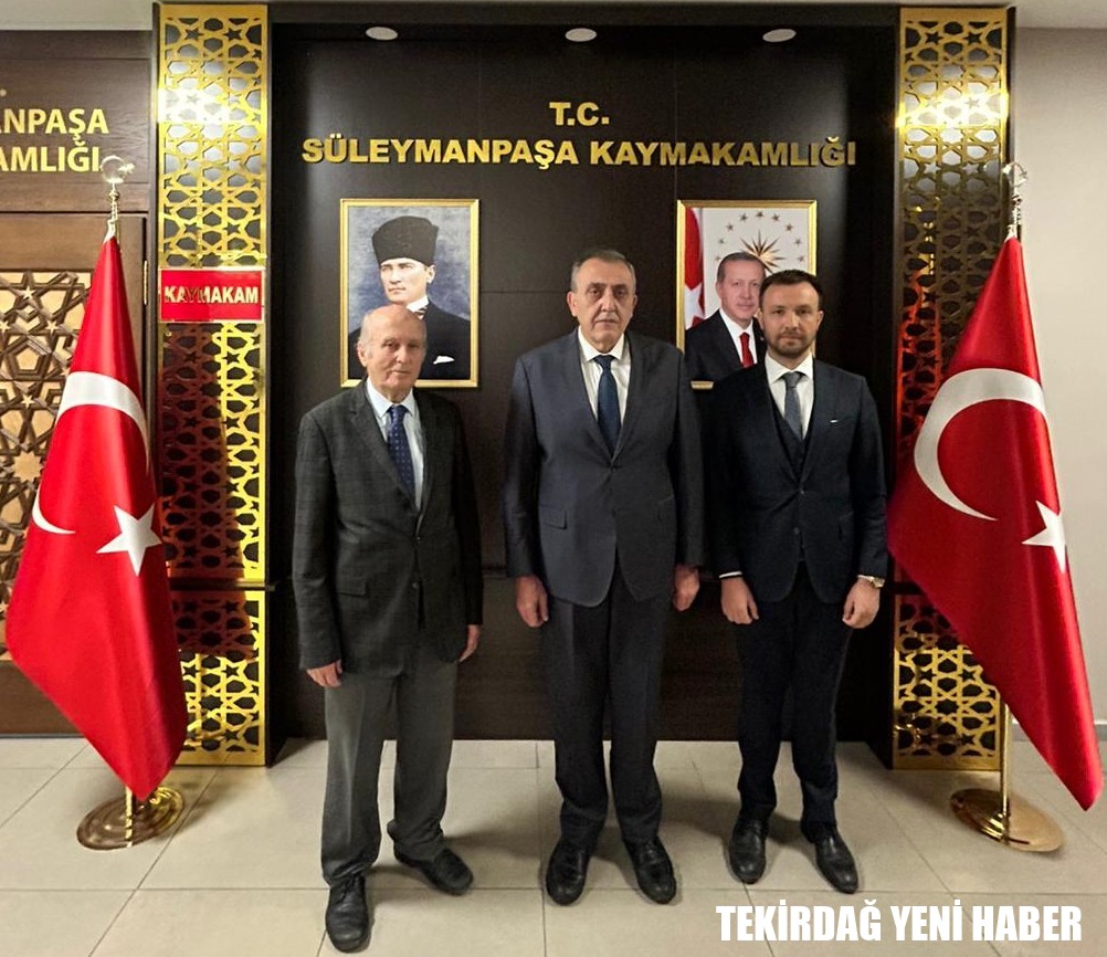 Kaymakamı  Mahmut Nedim TUNÇER, iş insanı Cengiz BİLGE ve Avukat Barış BİLGE’nin ziyaretlerini makamında kabul etti