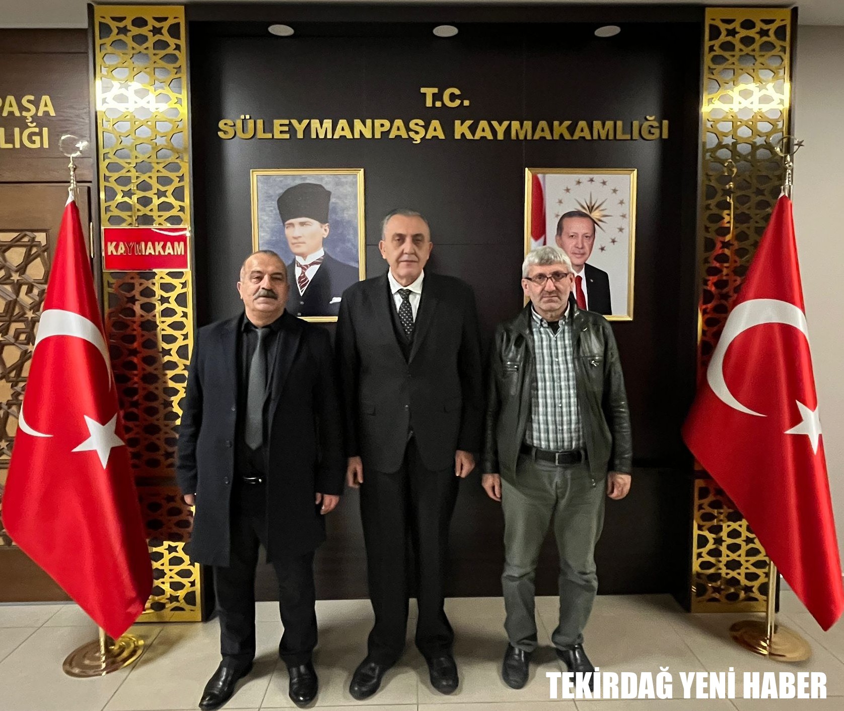 Kaymakamı  Mahmut Nedim TUNÇER, Bayburtlular Derneği Başkanı Yunus GÖKDERELİ ile yönetim kurulu üyesi Murat GÖKDERELİ…