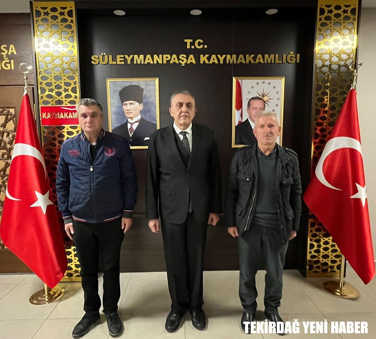 Kaymakamı  Mahmut Nedim TUNÇER, Naip Mahallesi eski muhtarı Ferhat ATAÇ ile Esnaf Bayram SIRMACI’nın ziyaretlerini makamında kabul etti