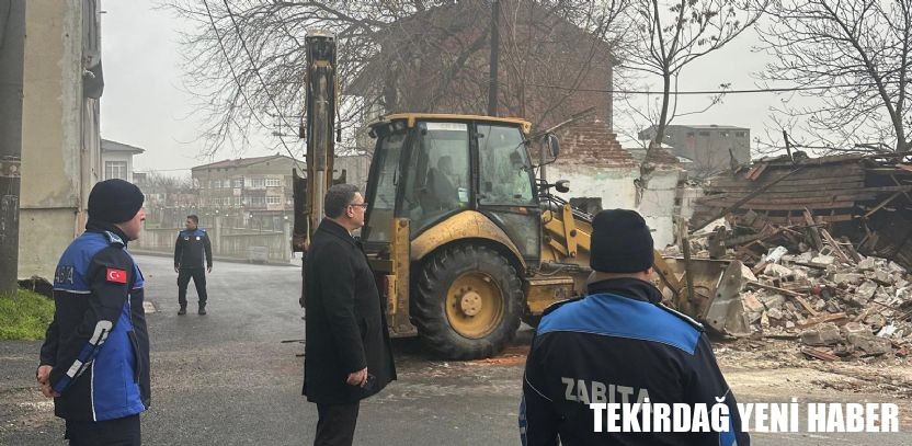 Çorlu`da Metruk Yapılar Yıkılıyor
