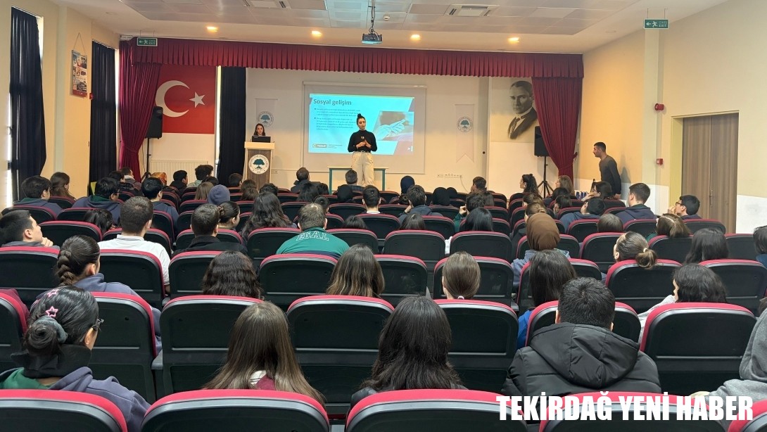 Dijital Dünyada Denge: Ertuğrul Gazi Anadolu Lisesinde “Ekranın Arkasındaki Gerçek Hayat” Etkinliği