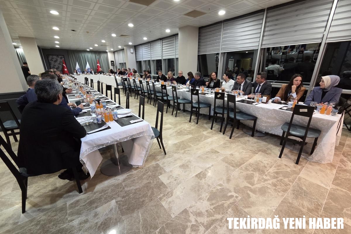 KURUMSAL AKREDİTASYON SÜRECİNE YÖNELİK DEĞERLENDİRME VE İYİLEŞTİRME TOPLANTISI GERÇEKLEŞTİRİLDİ