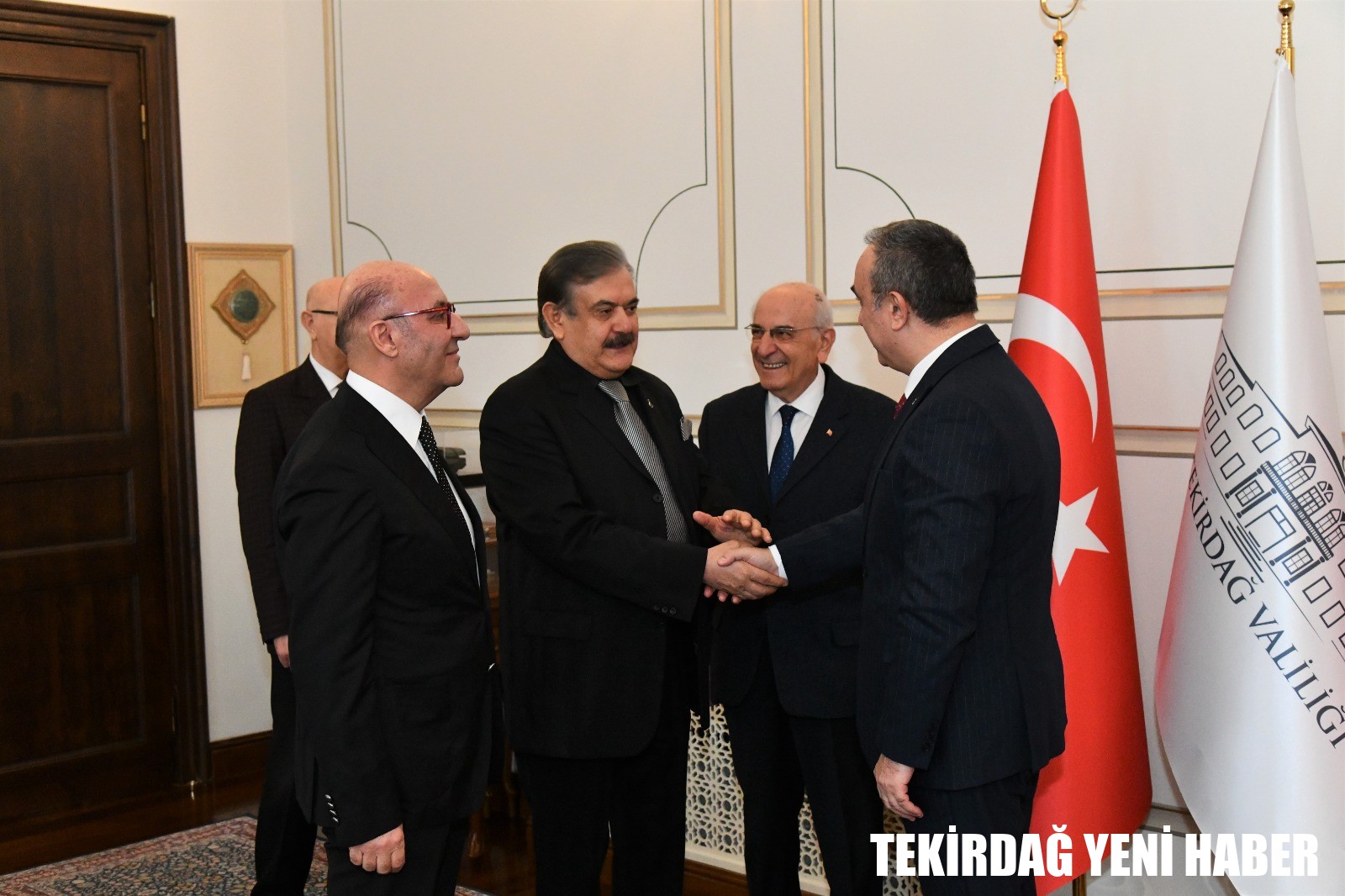 Çorlu Müzik Derneği ile İskenderun Deniz Çağdaş Musiki Derneği Üyeleri Vali Soytürk’ü Ziyaret Etti