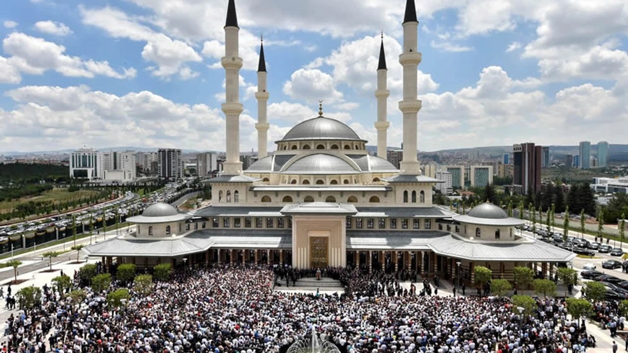 KÜLLİYE’DEN CANLI: BİR RAMAZAN AKŞAMI