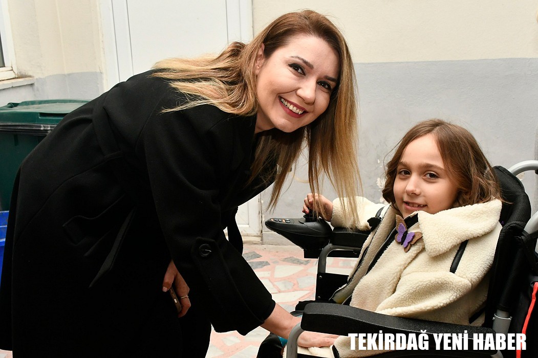 MELEK İÇİN DAYANIŞMA GECESİNDE UMUTLAR BİRLEŞTİ