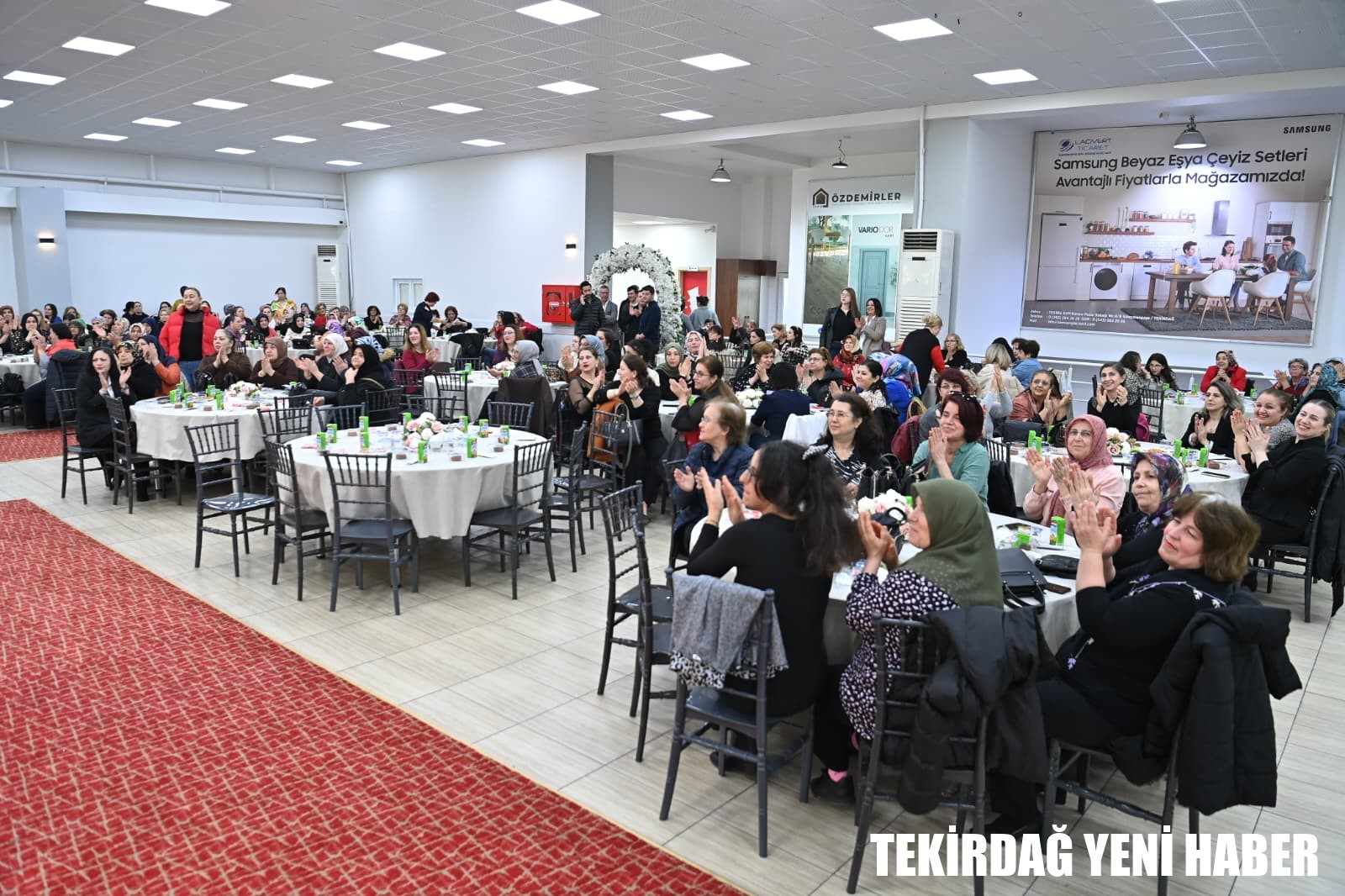 Süleymanpaşalı Hanımlar Kadınlar Matinesinde Eğlenceye Doydu
