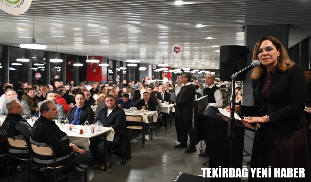 CANDAN BAŞKAN BÜYÜKŞEHİR AİLESİYLE İFTARDA BİR ARAYA GELDİ