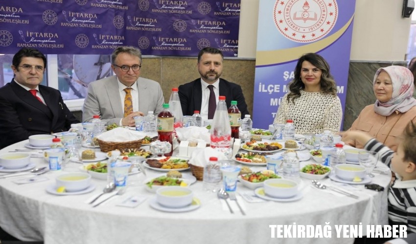 Maarifin Kalbinde Ramazan İftarı