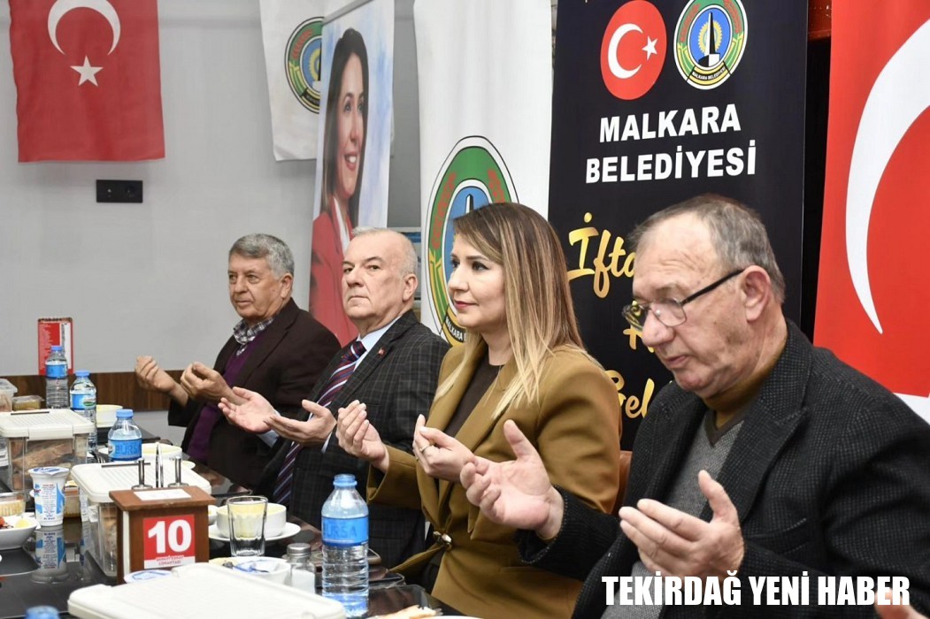 MALKARA’DA GEÇMİŞ DÖNEM BELEDİYE BAŞKANLARI VE MECLİS ÜYELERİ İFTARDA BULUŞTU