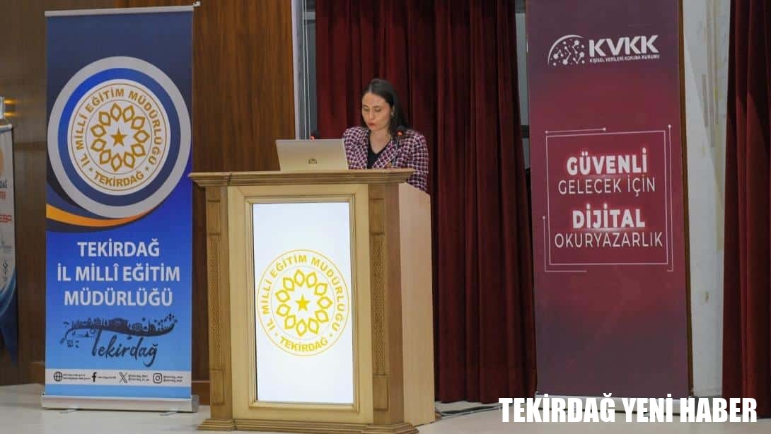 Okul Yöneticileri ve Rehber Öğretmenlere Dijital Okuryazarlık Farkındalık Sunumu Gerçekleştirildi