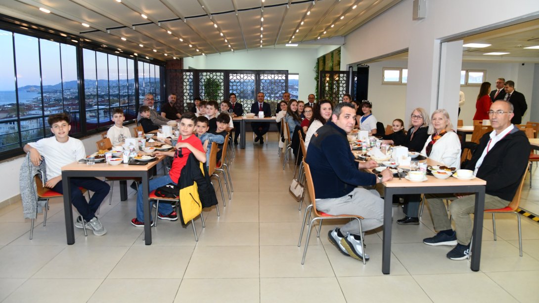 23 Nisan Kutlamaları Kapsamında Kosovalı Öğrencilerle Buluşma Gerçekleşti