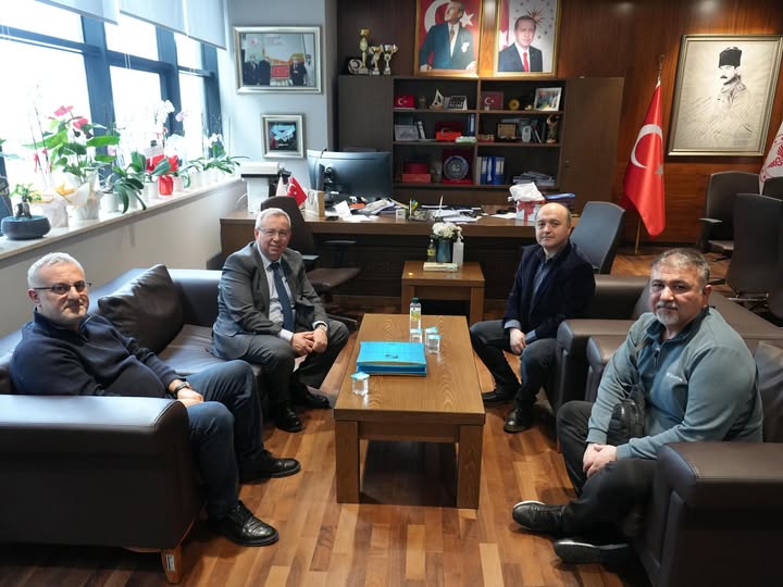 662737861_18102695042508611_5208860373163228464_n