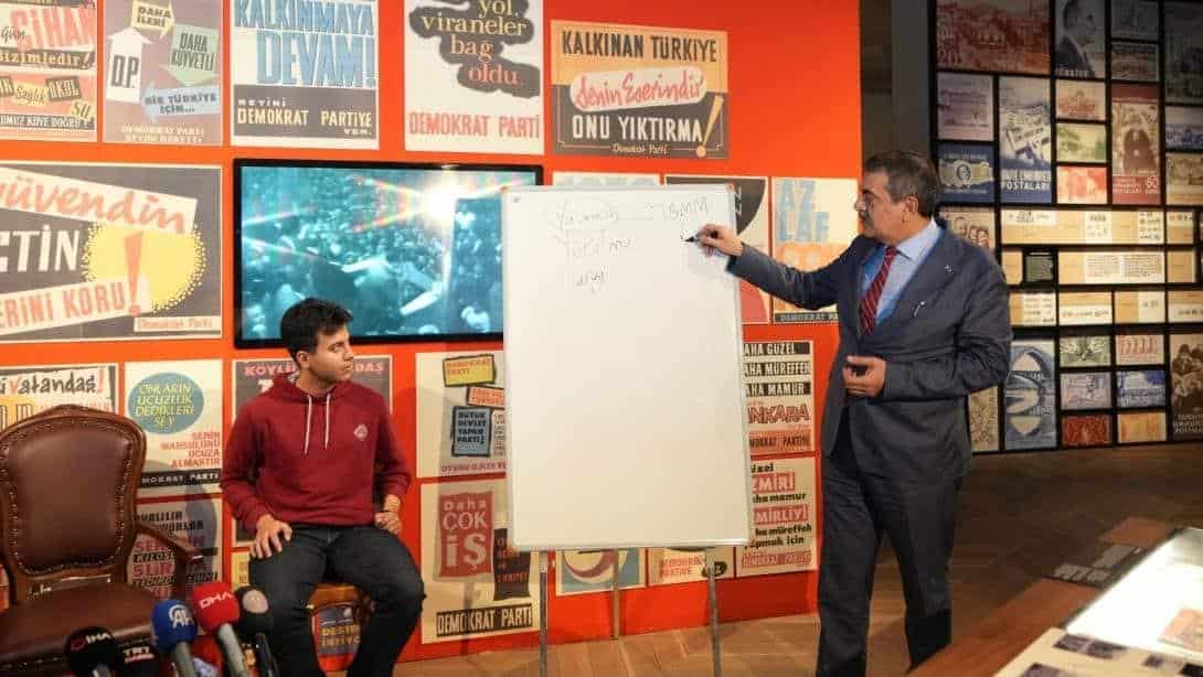 Bakan Tekin, "Okul Dışı Öğrenme Ortamı Olarak Müzeler" Başlıklı Bir Yazı Kaleme Aldı