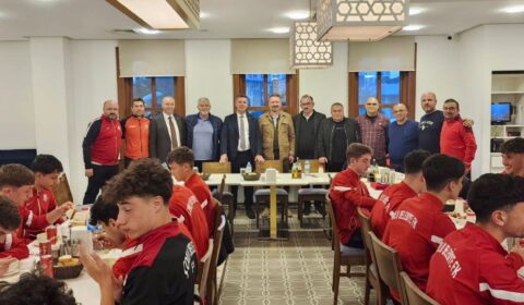Başkan Sarıkurt, Maç Öncesinde Sporcularla Bir Arada