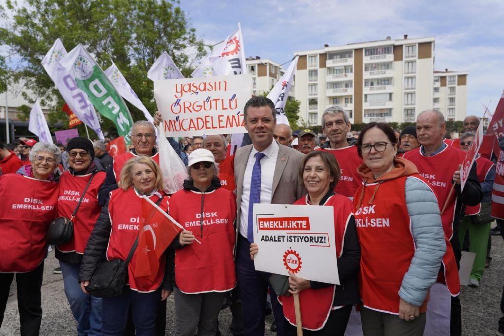 Başkan Sarıkurt`tan 1 Mayıs Mesajı: "En Yüce Değer Emektir"