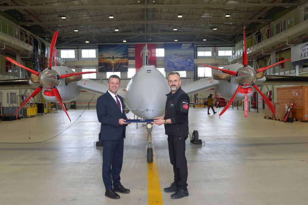 Başkan Sarıkurt`tan Baykar`a Ziyaret