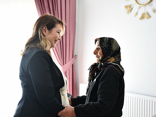 DÜNYA ROMANLAR GÜNÜ’NDE ANLAMLI ZİYARET