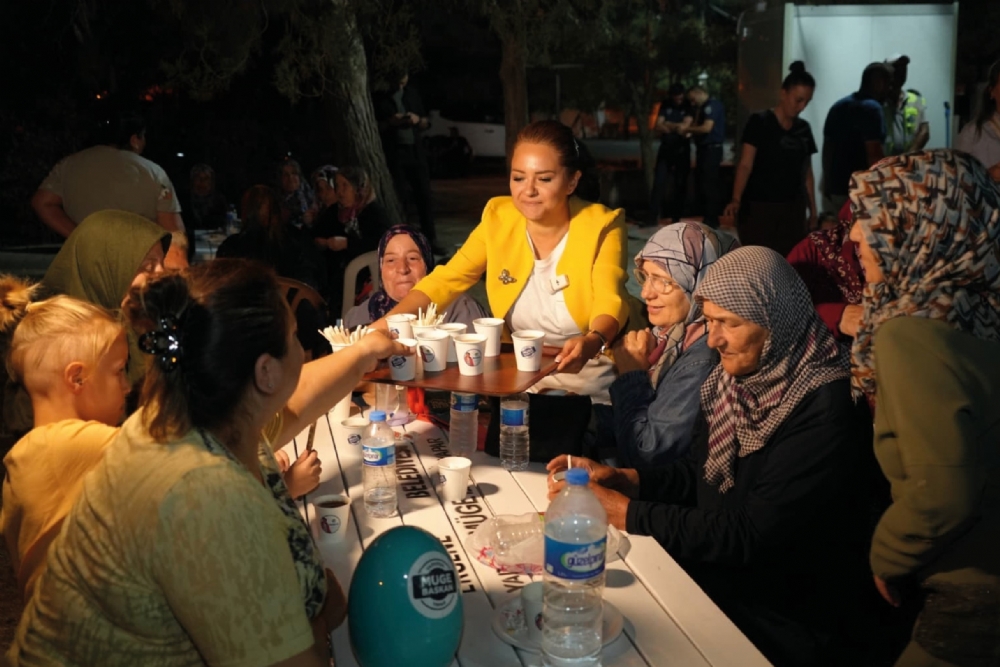 ERGENE'DE ÇAYLAR VE KAHVELER MÜGE BAŞKANDAN!