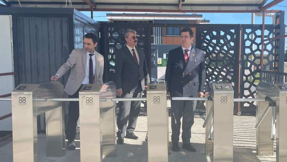 İl Millî Eğitim Müdürü Dr. Aziz Yeniyol, Çerkezköy Anadolu Lisesi'nde İncelemelerde Bulundu