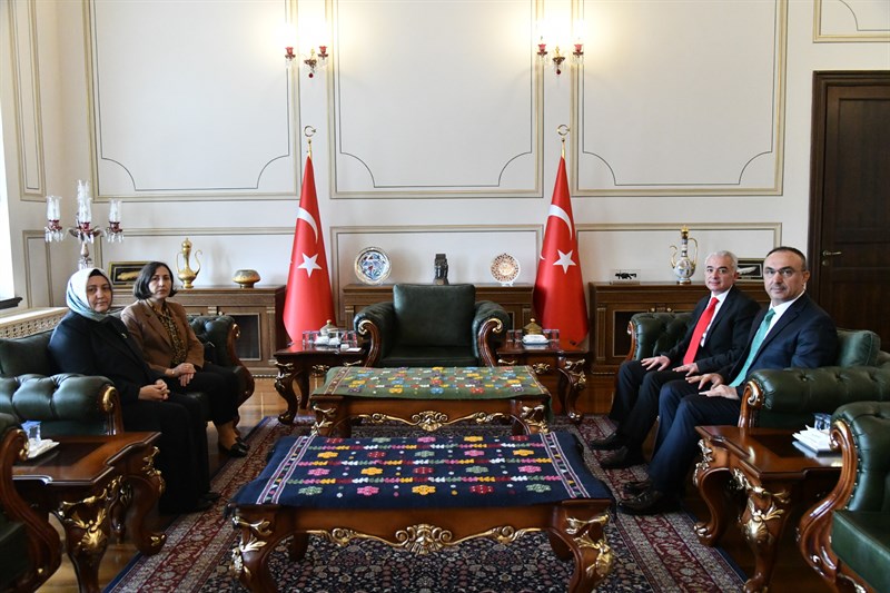 Kırklareli Valisi Turan Vali Soytürk’e Taziye Ziyaretinde Bulundu