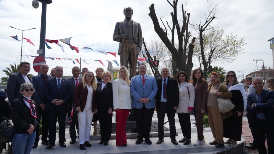 Marmaraereğlisi’nde 23 Nisan Coşkusu: Atatürk Heykeli Açılışı Güne Damga Vurdu