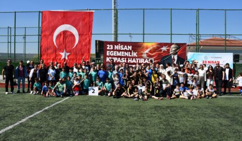 Minik Sporcular Çocuk Bayramında Futbol Şöleni Yaşattılar