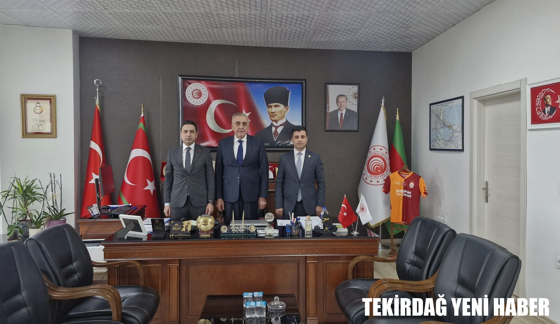 Süleymanpaşa Kaymakamı  Mahmut Nedim TUNÇER, Batı Marmara Gümrük ve Dış Ticaret Bölge Müdürü Mehmet YAPICI ile Bölge Müdür Yardımcısı…