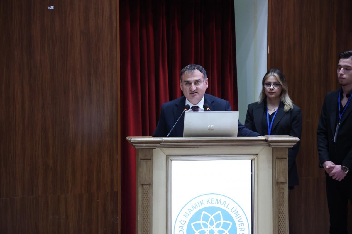 TEKİRDAĞ NKÜ’DE SİVİL TOPLUM ÖRGÜTLERİ VE YEREL YÖNETİMLERİN İSTİHDAMDAKİ ROLÜ KONFERANSI DÜZENLENDİ