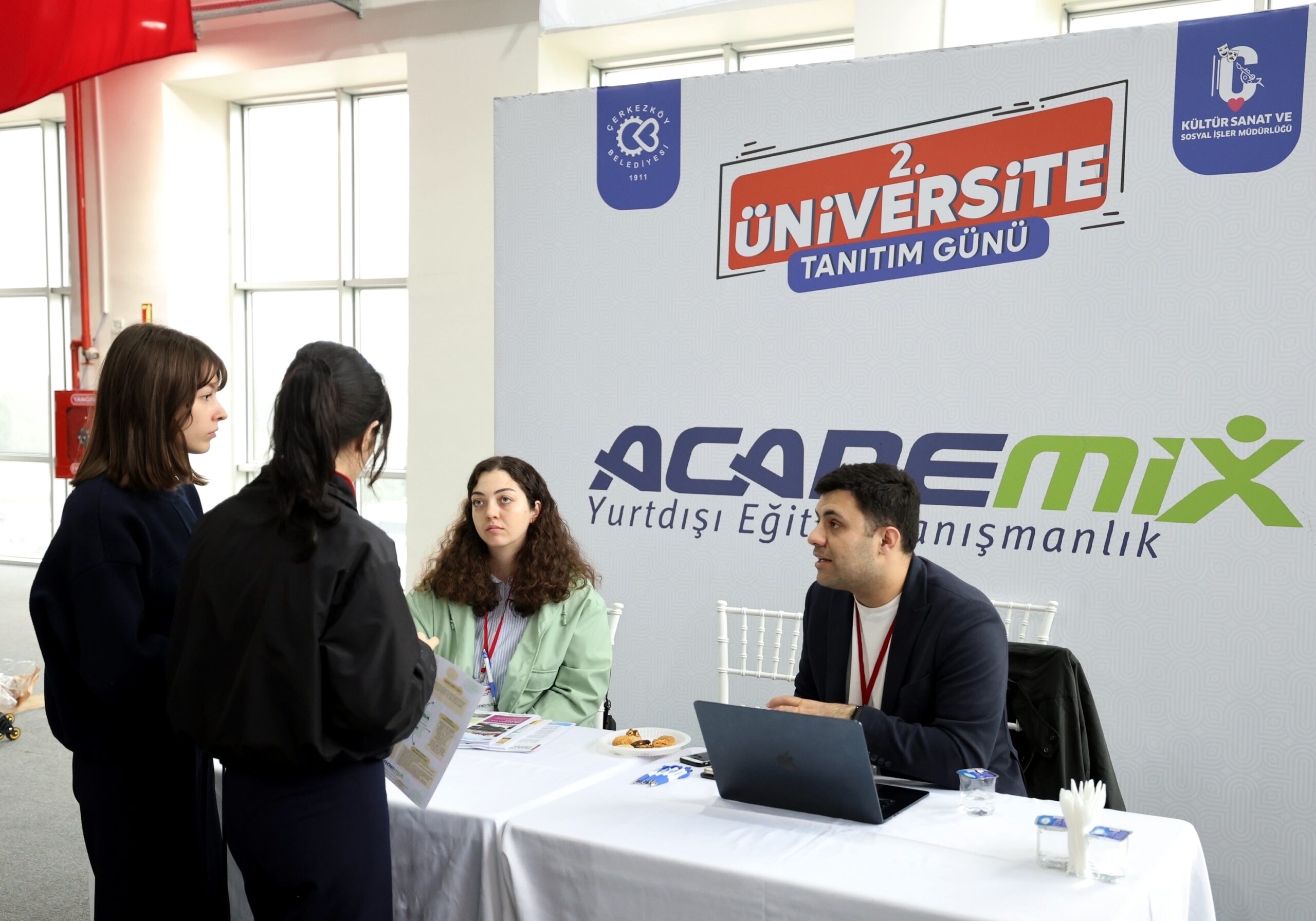 ÜNİVERSİTE TANITIM GÜNÜ’NÜN 2.’SİNİ DÜZENLEDİK