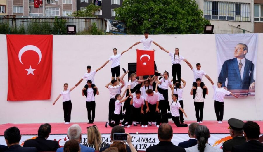 Çorlu`da 19 Mayıs Atatürk`ü Anma, Gençlik ve Spor Bayramı Kutlandı