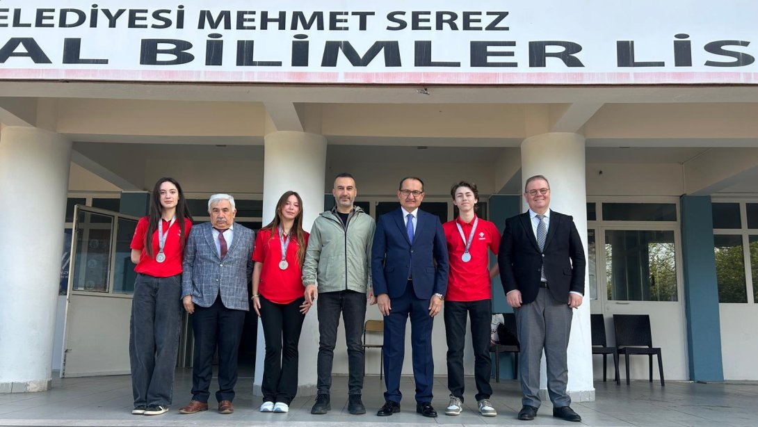 İlçe Milli Eğitim Müdürü Fahri Kırmızı İlçemiz Tekirdağ Belediyesi Mehmet Serez Sosyal Bilimler Lisesini Ziyaret Etti