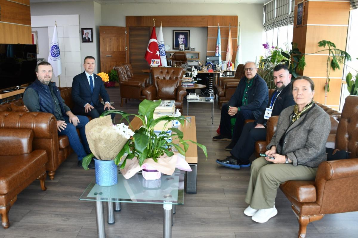 İSTANBUL AYDIN ÜNİVERSİTESİ ÖĞRETİM ÜYESİ DOÇ. DR. RAMAZAN KURTOĞLU’NDAN ÜNİVERSİTEMİZE NEZAKET ZİYARETİ