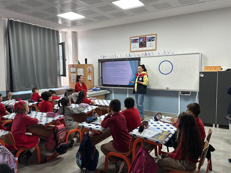 “Sağlıklı Bir Yaşam İçin Balık Yiyelim" Eğitimleri Devam Ediyor