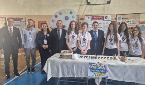 Tekirdağ Anadolu Lisesi'nde TÜBİTAK 4006 Bilim Fuarı Düzenlendi