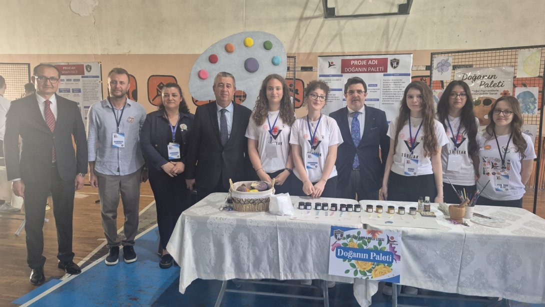 Tekirdağ Anadolu Lisesi'nde TÜBİTAK 4006 Bilim Fuarı Düzenlendi
