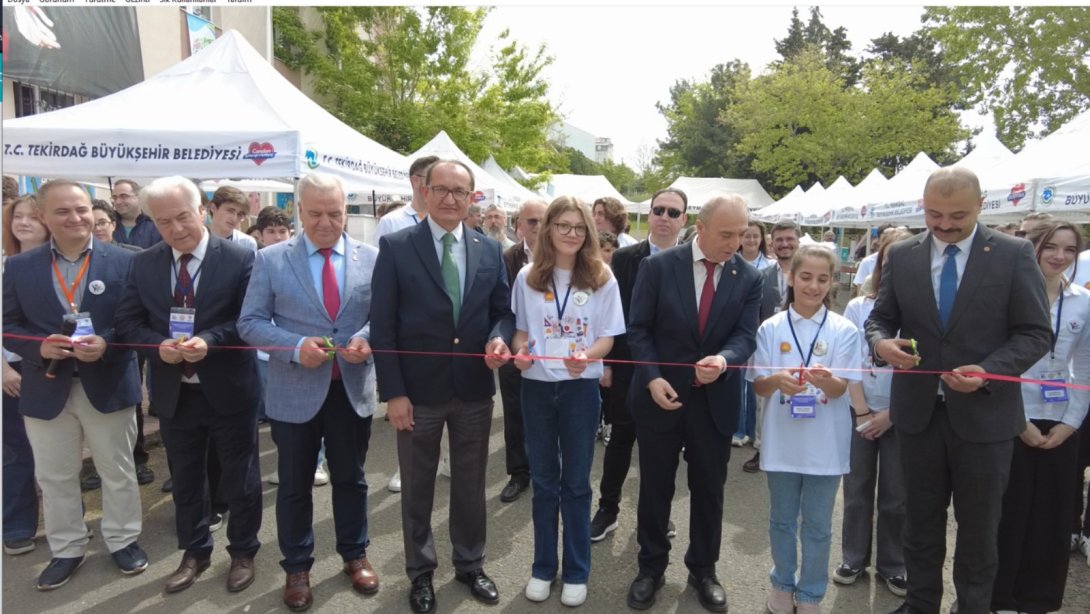 TEKİRDAĞ BİLSEM TÜBİTAK 4006 BİLİM FUARI ZİYARETÇİLERİNE KAPILARINI AÇTI
