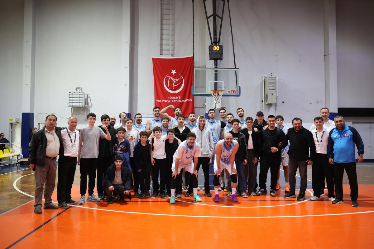 TEKİRDAĞ NAMIK KEMAL ÜNİVERSİTESİ SPOR KULÜBÜ BASKETBOLDA TARİH YAZIYOR