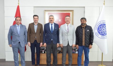 TÜME VAKFINDAN ÜNİVERSİTEMİZ REKTÖRÜNE ZİYARET