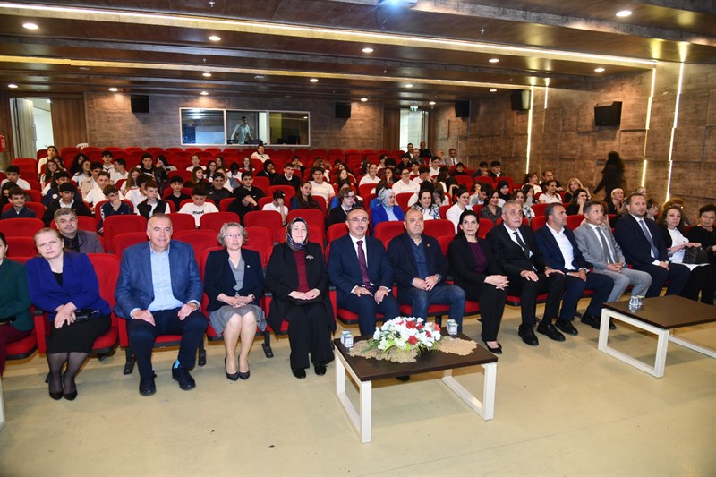 Vali Soytürk, Türk Mutfağı Haftası Münasebeti ile Yahya Kemal Beyatlı Kültür Merkezi'nde Düzenlenen Etkinliğe Katıldı