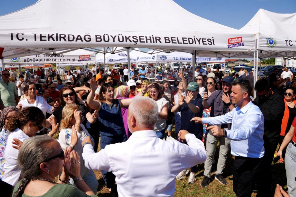 Başkan Sarıkurt, Şahpaz´ın Hıdrellez Coşkusuna Ort