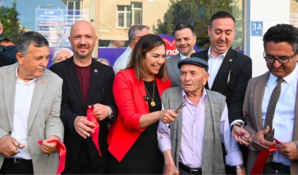 CANDAN BAŞKAN’LA TEK MARKET AĞI BÜYÜYOR, 7’NCİ ŞUBE SARAY’DA AÇILDI