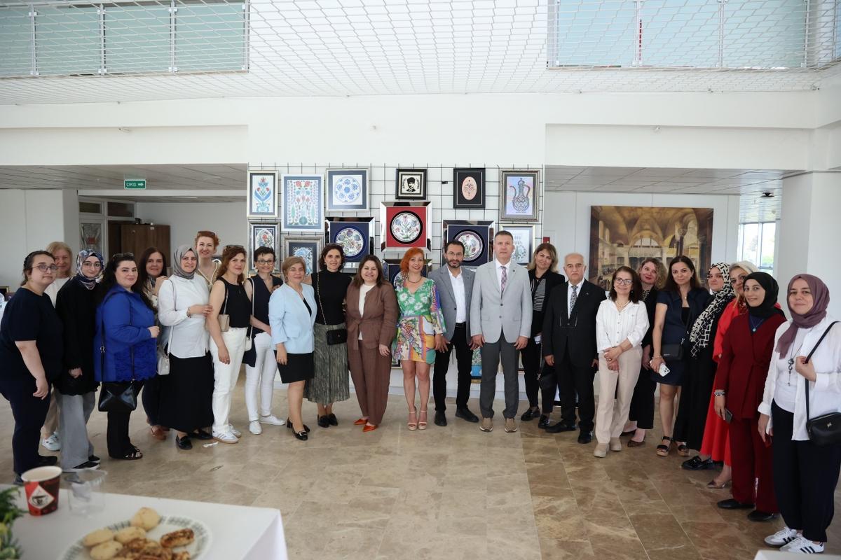 DÜNDEN İLHAM ALIP YARINA İZ BIRAKAN SANAT “GELENEK