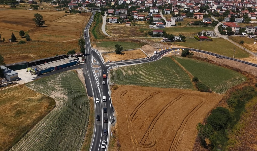 VELİMEŞE’DE ALTERNATİF YOL TRAFİĞE AÇILDI
