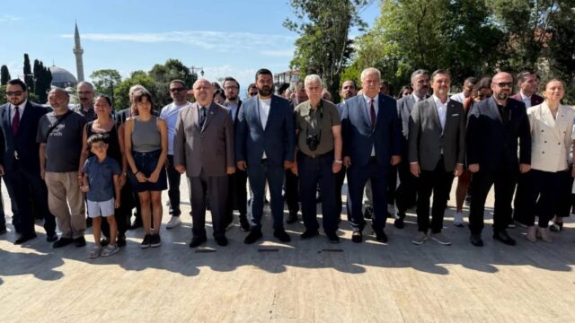 Tekirdağ’da 24 Temmuz Basın Bayramı’nda Gazeteciler Atatürk Anıtı’nda Buluştu