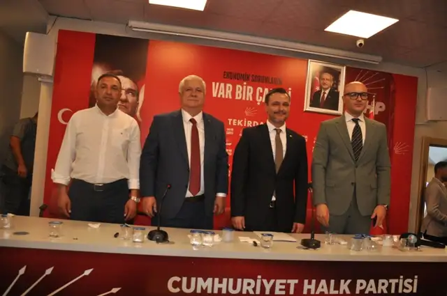 CHP’DE ERDOĞAN KAPLAN VE 3 İLÇE BAŞKANI GÖREVE BAŞLADI