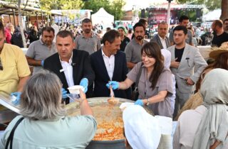 Karacakılavuz Keşkek Şenliğinde İlk Gün Coşkusu