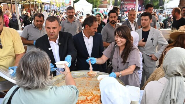 Karacakılavuz Keşkek Şenliğinde İlk Gün Coşkusu