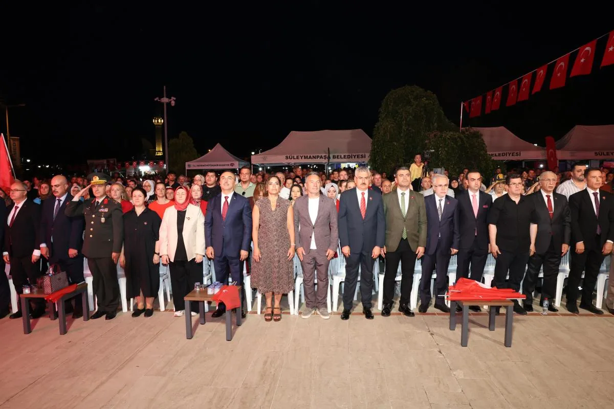 TEKİRDAĞ NKÜ 15 TEMMUZ DEMOKRASİ VE MİLLİ BİRLİK GÜNÜ ANMA ETKİNLİKLERİNE KATILDI