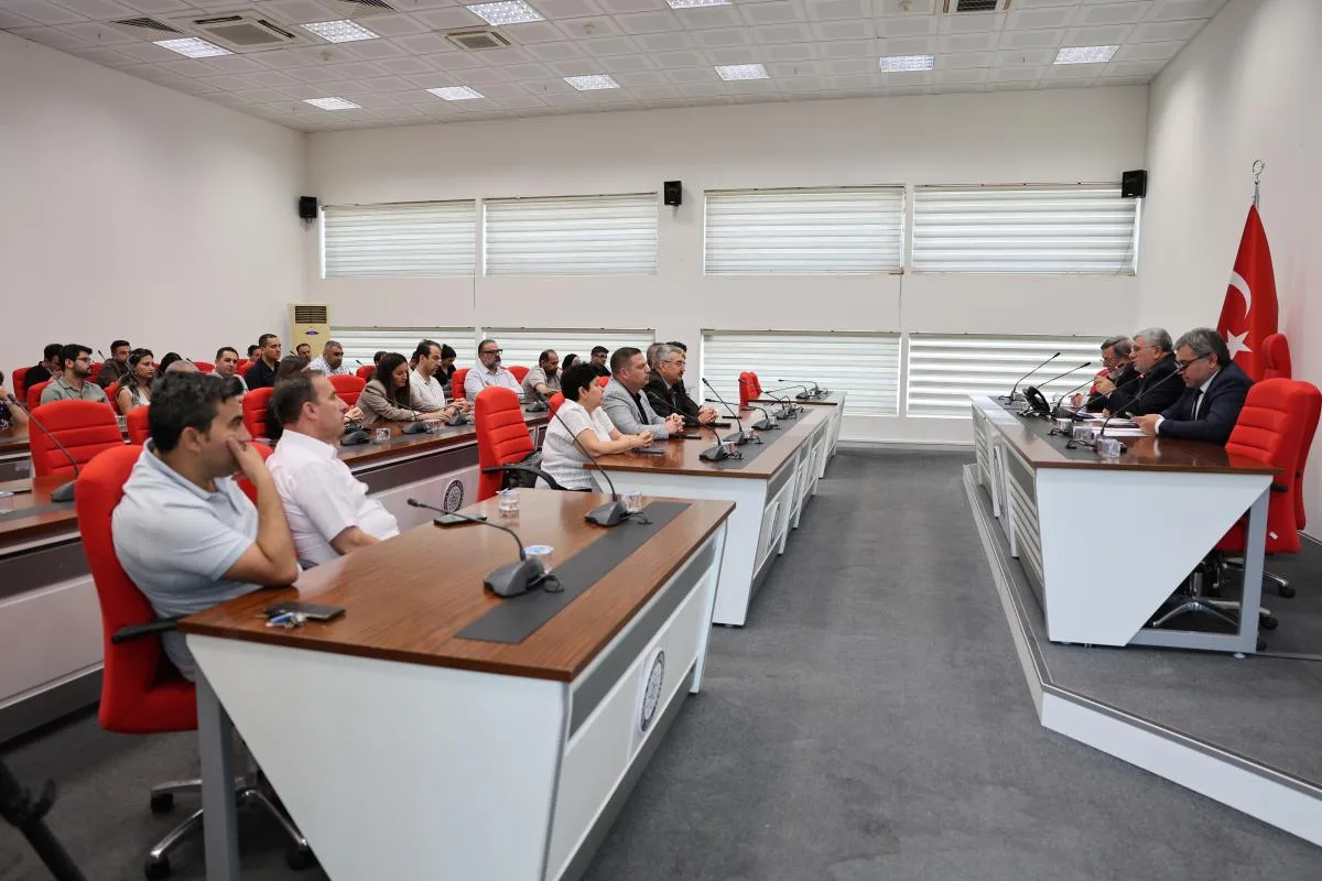 TEKİRDAĞ NKÜ İLAHİYAT FAKÜLTESİ TARAFINDAN ‘15 TEMMUZ: MİLLETİN ZAFERİ, ANLAM VE MÂHİYETİ’ PANELİ DÜZENLENDİ
